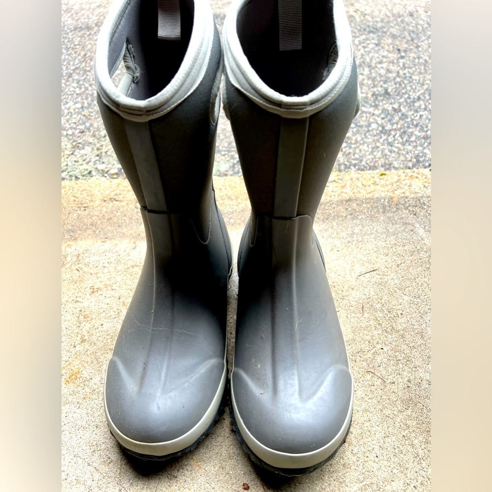 BOGS kids size 6